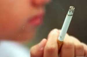 descarcare - Câmpulung: Elevi prinși fumând în incinta liceului! Au fost amendați