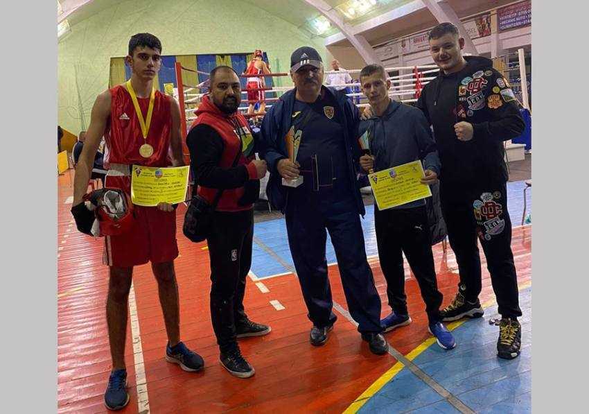 Șerban Cristian si Dumitru Adrian Sursă foto: Facebook CSM Pitești.