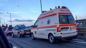 cats - Carambol cu trei maşini ale Ministerului Apărării Naţionale, pe DN1