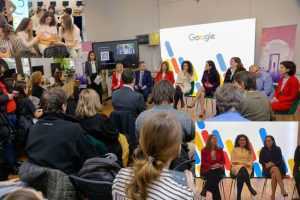 Simona Bucura-Oprescu: ”Proiectul ”Girls Code'' lansat ieri ne arată că femeile pot sparge orice barieră” 25 Sursă foto: Facebook SImona Bucura Oprescu.