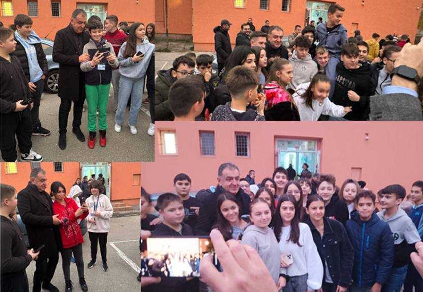 gentea la sc 14 selfie1 Sursă foto: Facebook Cristian Gentea.