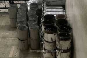 1701165572296 15577 S4 - Român prins la vamă cu catalizatoare auto, filtre de particule şi acumulatori, în valoare de 80.000 de lei