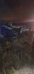 Accident grav la Căteasca! Mașină răsturnată în afara părții carosabile 1 efa888f5 c305 4463 aa25 1e658ce1066d 1 - Accident grav la Căteasca! Mașină răsturnată în afara părții carosabile