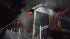 WhatsApp Image 2023 12 02 at 08.54.27 - Argeș: Casă înghițită de flăcări, chiar în prag de sărbători!