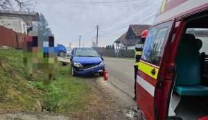 WhatsApp Image 2023 12 02 at 10.56.06 e1701508370783 - ACUM! Mașină răsturnată în Valea Danului!