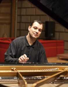 Recital cameral la Filarmonica Pitești în data de 8 decembrie 1 filarmonica Pitești