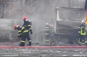 a4663a3f 11eb 4f77 860c 5407a8e90147 - (VIDEO) Incendiu de proporții la Cotmeana, soldat cu pagube majore și o persoană rănită