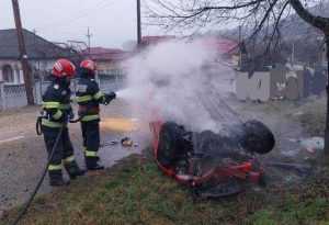 WhatsApp Image 2023 12 08 at 16.15.15 1 e1702047127946 - ACUM! Autoturism răsturnat la Dobrești! O tânără de 22 a ajuns la spital!