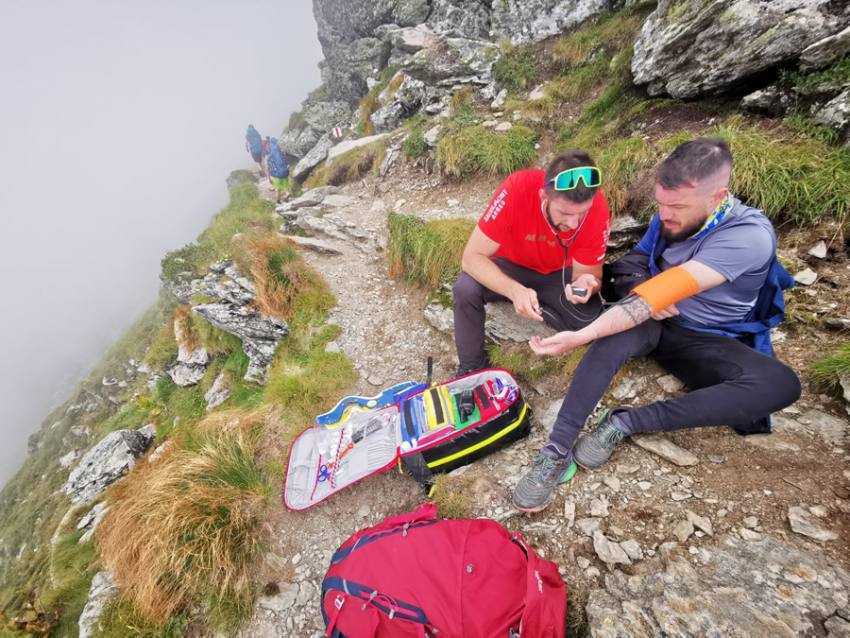 Din 262 trebuie să plece circa 40. Legea austerității lovește în salvatorii montani! 2 Sursă foto: Facebook Salvamont Argeș