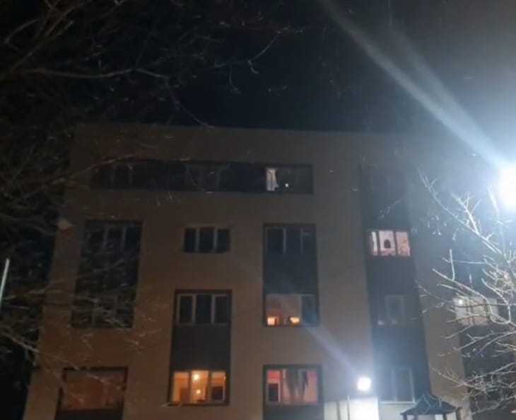 Un tânăr de 19 ani a căzut de la etaj, în Prundu! A fost dus la spital 1 0697f56d 4c39 4849 b57a b340d84c5b0c - Un tânăr de 19 ani a căzut de la etaj, în Prundu! A fost dus la spital