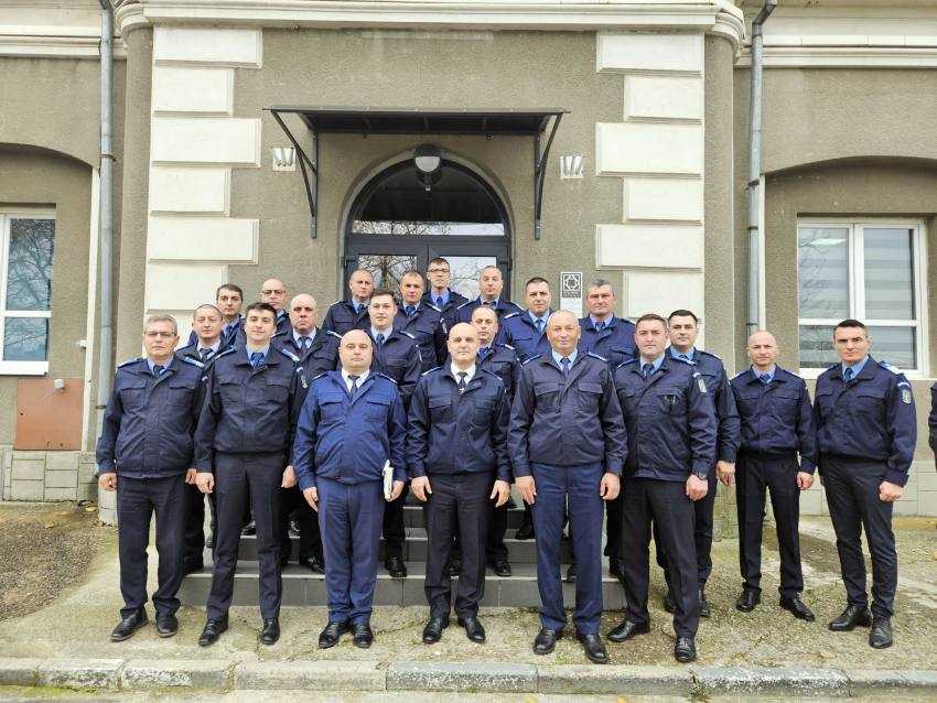 jandarmi avansați în grad