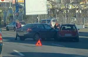 ce4c3d02 416c 4709 b3f1 a4c29e8536f7 - Impact între două mașini, în Pitești