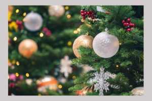Mesajul Centrului Cultural Mioveni cu ocazia Crăciunului 1 Craciun globuri