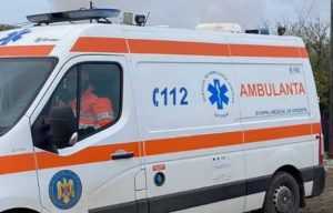 Impact violent între două mașini pe DN7! Unul dintre șoferi a ajuns la spital 1 cats - Impact violent între două mașini pe DN7! Unul dintre șoferi a ajuns la spital