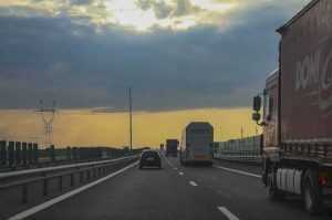 cats - Se circulă în condiții de carosabil umed pe A1 Bucureşti-Piteşti