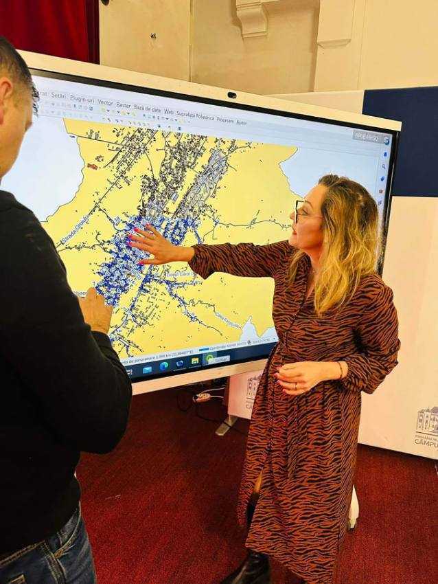 Primarul Elena Lasconi: ”Anul acesta continuăm extinderea rețelei de gaze naturale pe 44 de străzi din Câmpulung” 1 Sursă foto: Facebook Elena Lasconi alege Campulung Muscel.