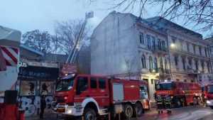 incendiu hotel bucuresti centrul vechi splaiul independentei 879600 - Un hotel din centrul vechi al Bucureștiului a ars!