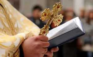 cats - Hoți fără frică de Dumnezeu! Au furat bani din cutia milei chiar în timpul slujbei