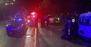 Accident rutier cu 3 mașini în centrul Piteștiului! O victimă a fost monitorizată! 1 accident noapte pitesti - Accident rutier cu 3 mașini în centrul Piteștiului! O victimă a fost monitorizată!