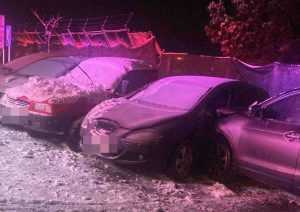 5cf9b701 4acf 45a2 a6e8 3325418b60d4 - (VIDEO) Pitești: Accident în zona Stadionului! A lovit trei mașini parcate