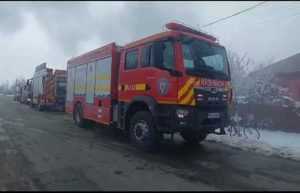 (VIDEO) Un coș de fum și o țigară au provocat două incendii în Argeș 19 2420ed82 3491 4836 806a 9a15dd31f5a8 - (VIDEO) Un coș de fum și o țigară au provocat două incendii în Argeș