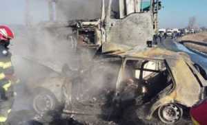 424524490 765902872230962 4697585284707824502 n - Impact violent între un TIR și un autoturism. Doi tineri au murit carbonizați