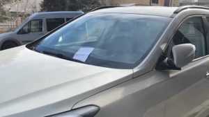 masini vandalizate mesaj - Zece mașini au fost vandalizate într-un cartier de lux din Constanța! Mesajul lăsat: "Atenție, consumul tău de benzină poate ucide!”.