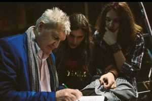 e86e1224 9bad 4550 b5be 6a534bcf01da - A murit Moni Bordeianu, primul solist al trupei Phoenix