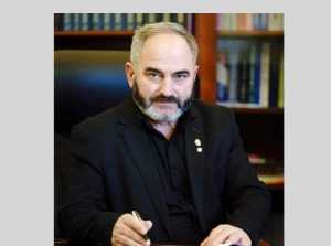 Aurel Bălăşoiu, scăpat de cazul penal, se pregăteşte pentru războiul electoral: Au crezut că mă arestează și scapă de tot de mine! Păi, de mine n-ai avut loc, de primarul de la Mioveni n-ai avut loc... 1 Sursă foto: ediția print.