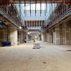 Burger King se deschide și în Pitești! 5 arges mall interior - Burger King se deschide și în Pitești!