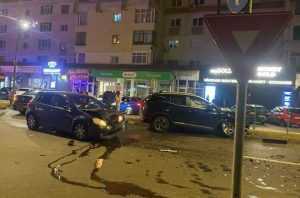 f43190cd ecf7 4d9b a3ba 2367fa4a3e66 - Pitești: Accident rutier între două autoturisme