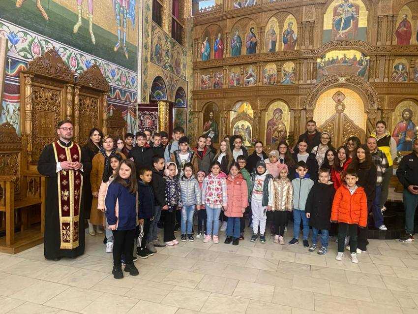 Sursă foto: Facebook Arhiepiscopia Argeșului și Muscelului.