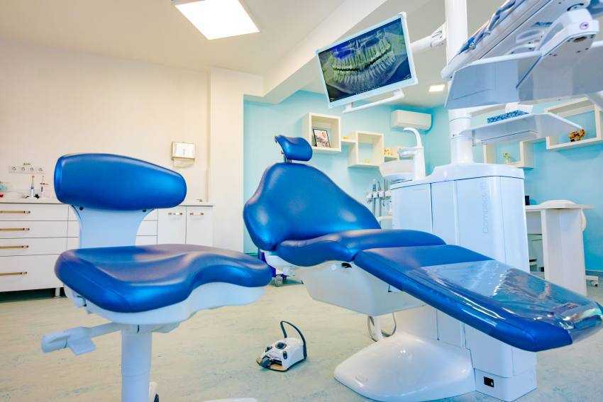 DentOne Clinic angajează medic dentist 2 DentOne Clinic