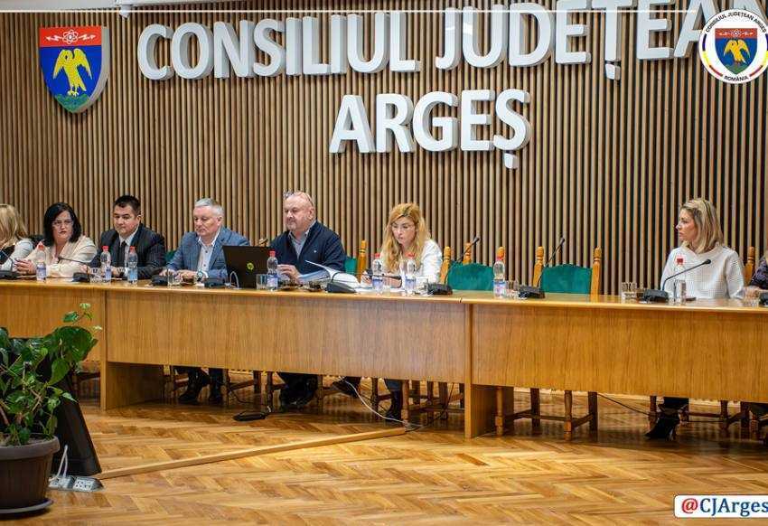 sedinta cj arges Sursă foto: Facebook CJ Argeș.