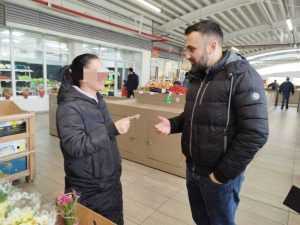 Pitești. Surpriză în trafic pentru șoferițe. Ce au primit doamnele trase pe dreapta de politiști 3 48663229 8e6c 4450 bd0b e261c6ee6872 - Pitești. Surpriză în trafic pentru șoferițe. Ce au primit doamnele trase pe dreapta de politiști