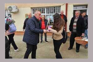 Nicolae Velcea: Vă doresc tuturor o primăvară frumoasă, cu bucurii, liniște și sănătate! 1 Nicolae Velcea