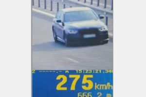 62430383 - (VIDEO) A dat radarul peste cap pe A3. Poliția: Am decis să-ți oferim un "permis de odihnă"