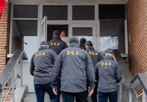 Polițist cercetat sub control judiciar pentru acte de comerț incompatibile cu funcția 10 DGA-generic