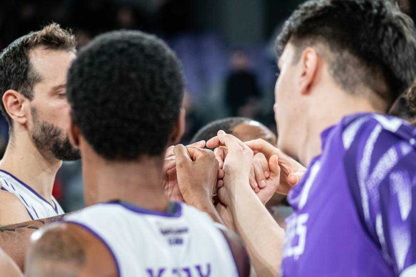 Nu uita! Dumincă e seară dedicată baschetului la Pitești! 1 FC Argeș meci Pitești