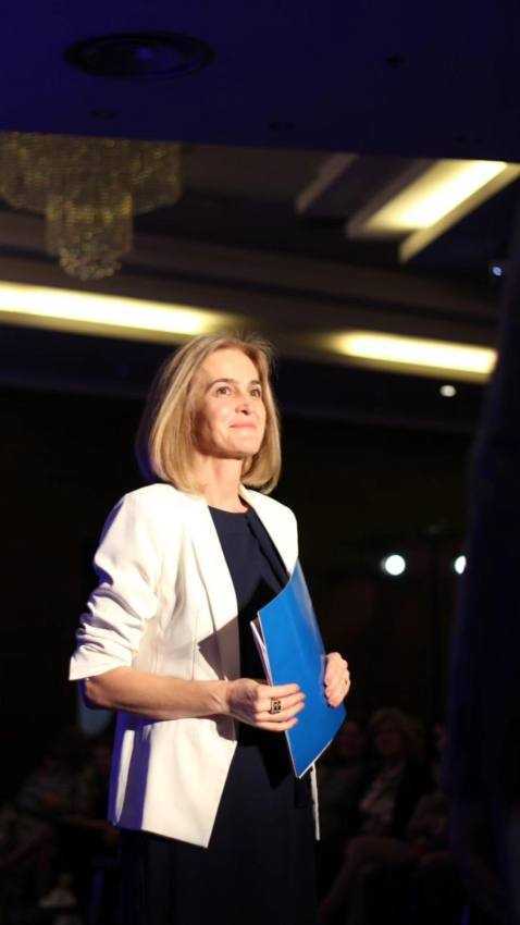 Cătălina Dumitrașcu, inspector general școlar adjunct:,,Nu cred în lupta dintre femei și bărbați, cred în echipă!” 2 Cătălina Dumitrașcu interior 1