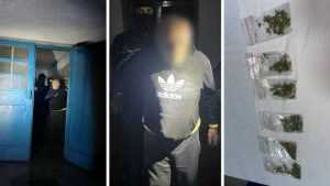 Un bunic în vârstă de 72 de ani a fost prins de jandarmi cu substanțe interzise, în scara blocului! 8 batran prins cu droguri - Un bunic în vârstă de 72 de ani a fost prins de jandarmi cu substanțe interzise, în scara blocului!