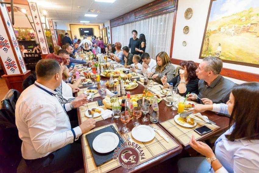 Restaurant Casa Argeșeană - Petreceri care adună oameni, emoții și amintiri 7 Casa Argeșeană