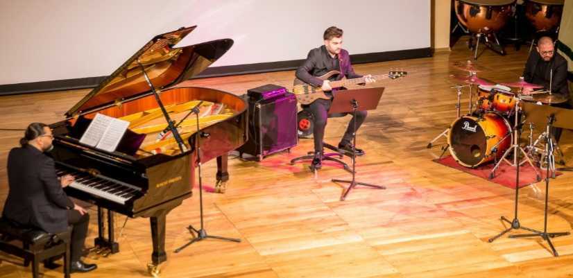 Trio Jazz Pop - Concert jazz&pop la Pitești. De la acordeon la sintetizator, la Filarmonică!