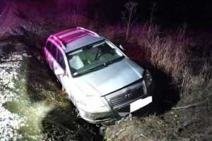 Mașină intrată în șanț, la ieșirea din orașul Costești! Șoferul este transportat la spital! 30 masina 1 e1710880675215 - Mașină intrată în șanț, la ieșirea din orașul Costești! Șoferul este transportat la spital!