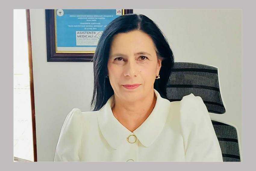 Estera Stămoiu Estera Stămoiu