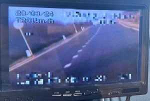 dj - Inconștiență la volan! Gonea cu 201 km/h pe un drum judeţean