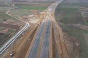 Bascov- Măniceşti - primul tronson din Argeş al autostrăzii Piteşti-Sibiu care va fi dat în folosinţă 1 tronson autostrada A1