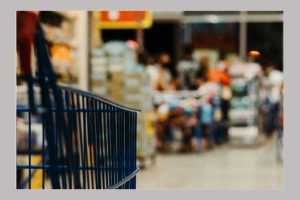 S-a anunțat data la care intră prima tranșă pentru voucherele de alimente 1 supermarket cumparaturi