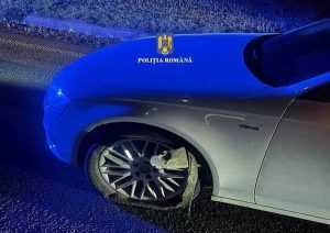 whatsapp image 2024 03 23 at 13 14 23 1 - Şofer de 21 de ani, cu permisul suspendat, oprit cu forţa de polițiști. Au folosit dispozitivul spike