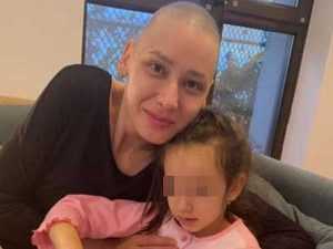 Are nevoie de 150.000 euro! Mamă a unei fetițe de 7 ani-diagnosticată cu cancer ovarian rar 1 424937440 3690366154541985 5578755973384241133 n - Are nevoie de 150.000 euro! Mamă a unei fetițe de 7 ani-diagnosticată cu cancer ovarian rar